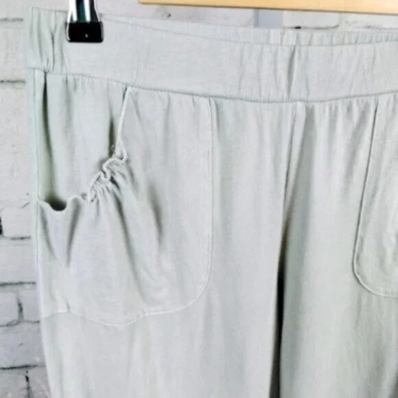 Hello Nite Knit Cropped Gathered Pocket Joggers In Agave Green Size Small - Picture 2 of 5